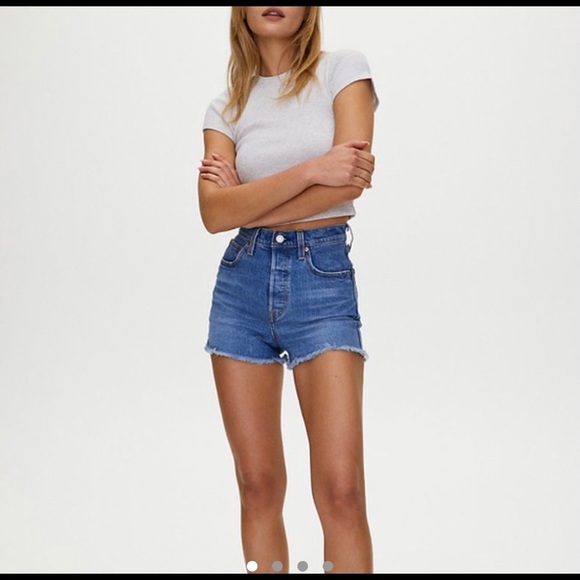 Levi's Pants - Levi’s ribcage jean shorts